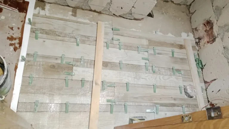 Durante - solado con sistema de nivelacion en Gandia - Jesbal Habitatge