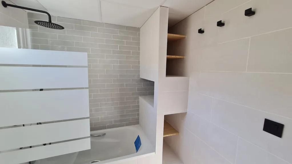 reforma de baño en gandía. Completa. EXpertos en reformas de baños en Gandía - Jesbal Habitatge Reformas
