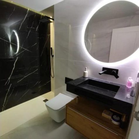 Completa reformas de baño en Gandía realizada por la mejor empresa de reformas de baños en Gandía - Jesbal Habitatge